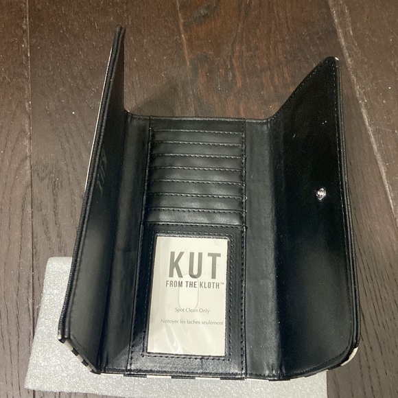 wallet - Picture 2 of 2